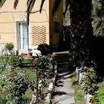 ベッド・アンド・ブレックファスト La Ginestra