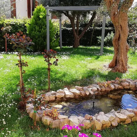 住宿加早餐酒店 La Ginestra