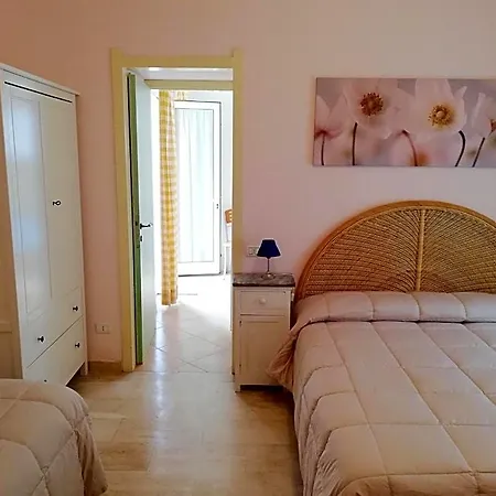 Bed & Breakfast La Ginestra 3*
